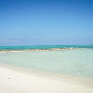 Small Hope Bay Отель